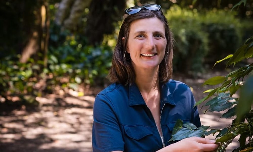Bryony Allwood - Medical Herbalist